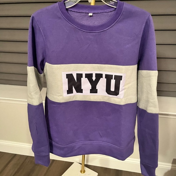 Taylor Swift NYU Sweatshirt ~ Great Gift! NWT from Danezon. - Picture 3 of 6